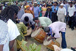 Buyei Works at its peak Drumming